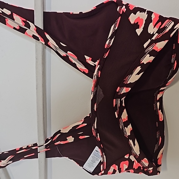 5/25 ❤️ Aerie moisture wicking sports bra - Picture 5 of 7